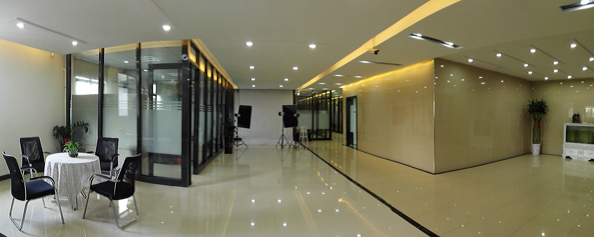 1590215736468817.jpg example-slide-1.jpg